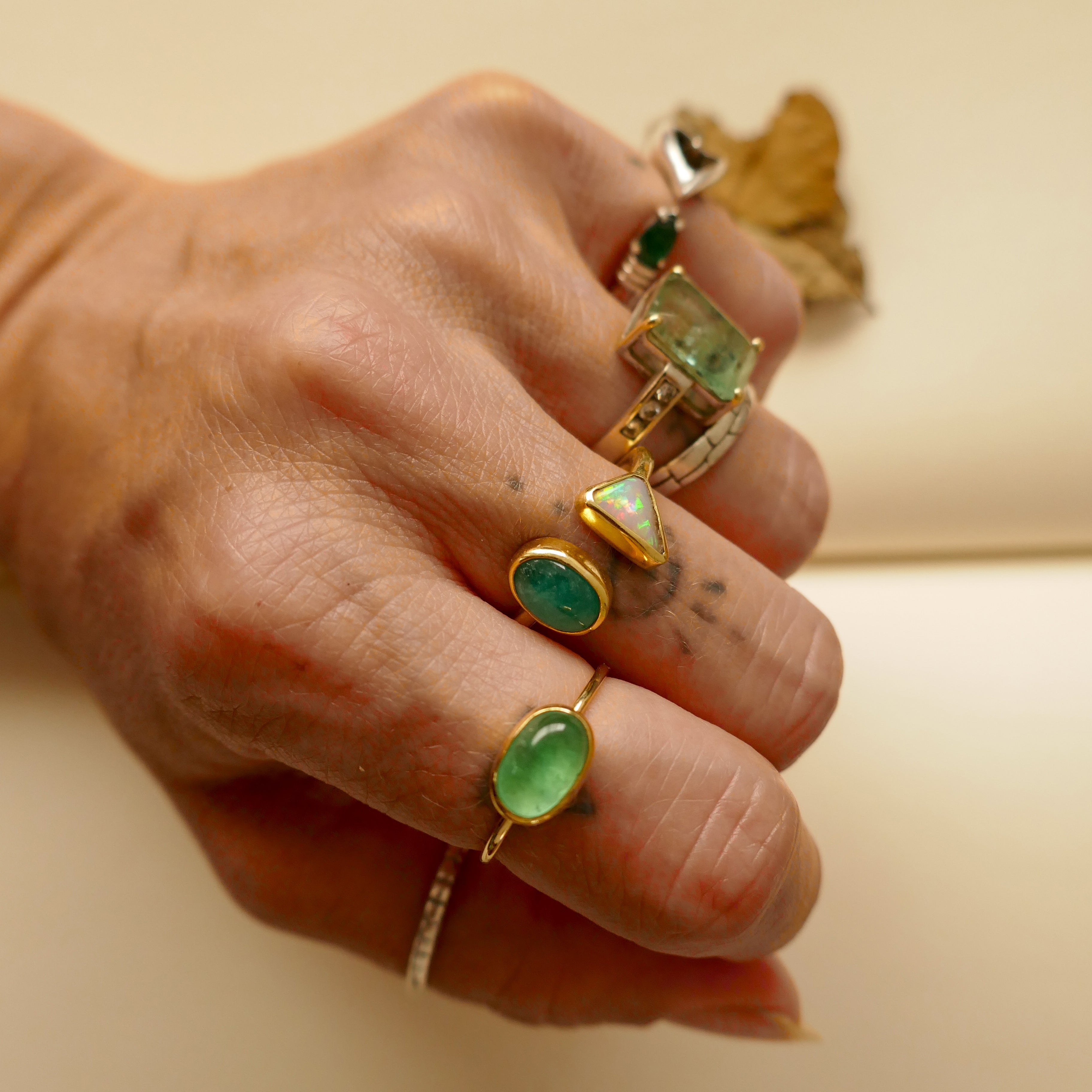 Anel Zipá Esmeralda