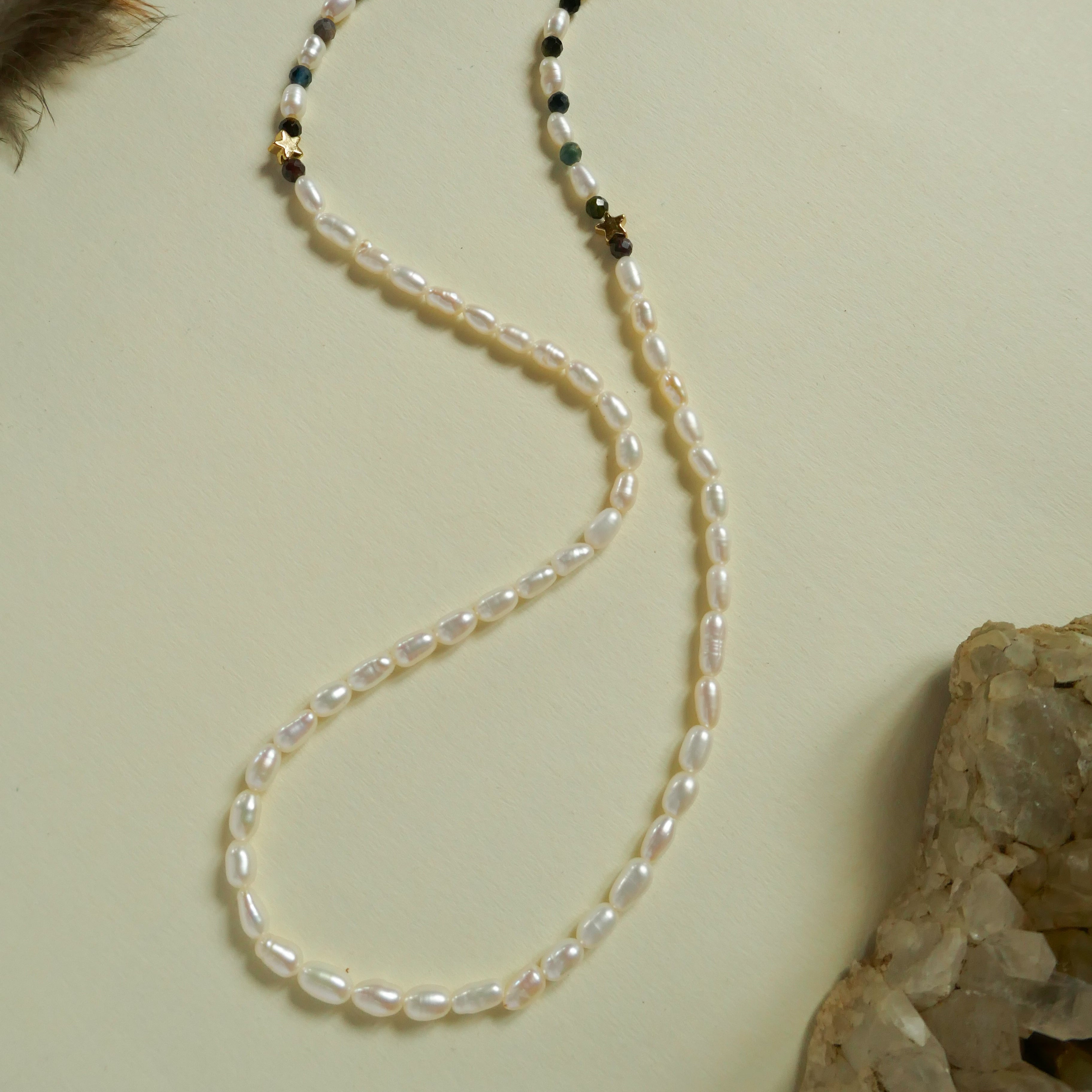 Colar Ogum Pérolas e Safira