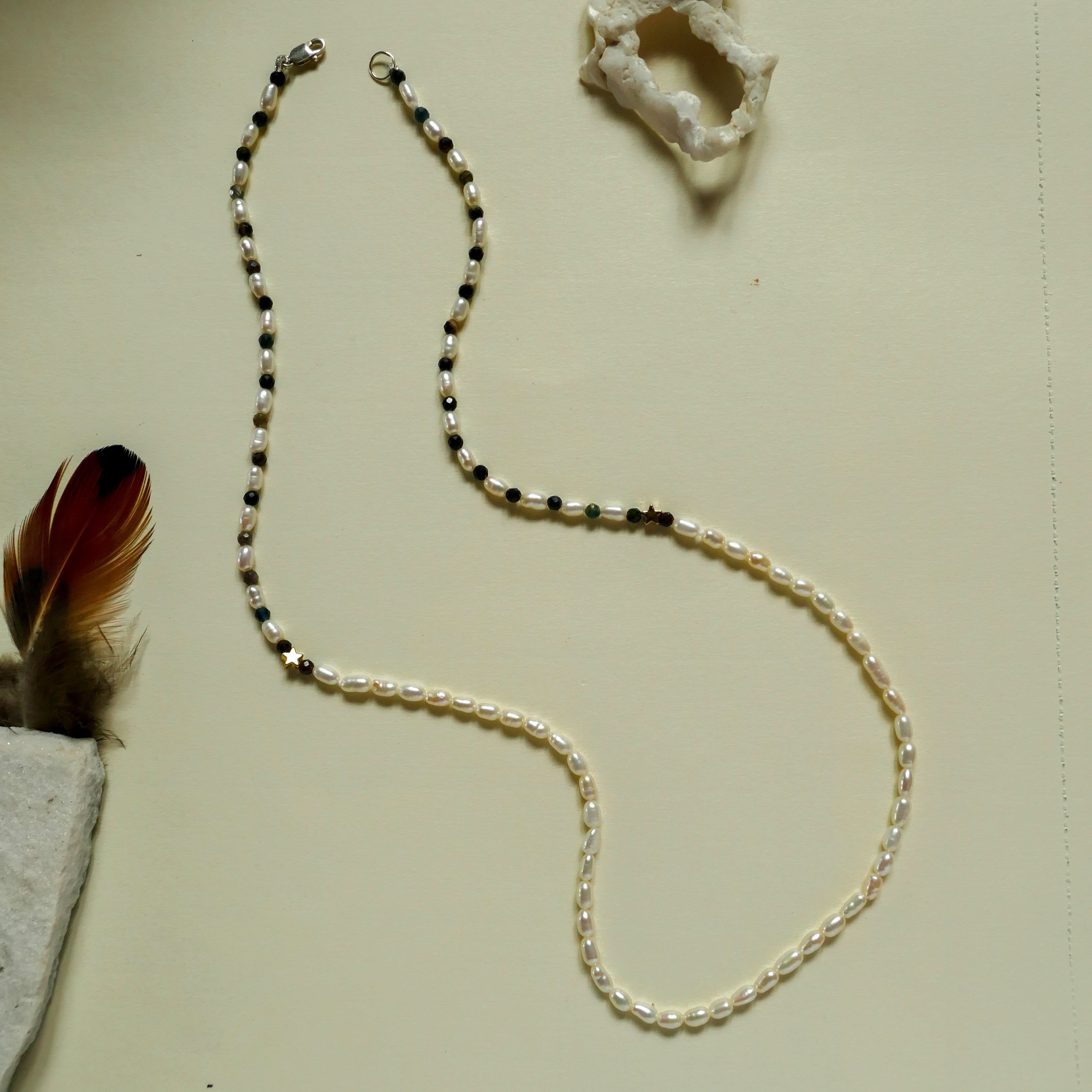 Colar Ogum Pérolas e Safira